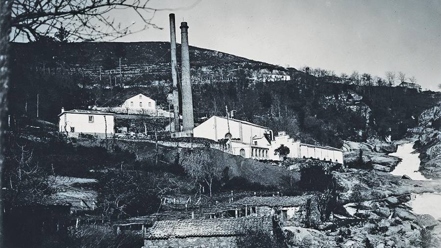 A central hidroeléctrica de Segade, en Caldas de Reis, foi construída en 1899 e pechou en 1952. Foto: C. C.