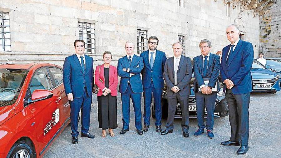 Vehículos ecológicos de Hyundai para los peregrinos a Compostela