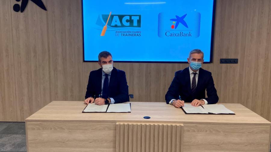 Imagen de la firma del acuerdo entre Caixabank y ACT. Foto: SE