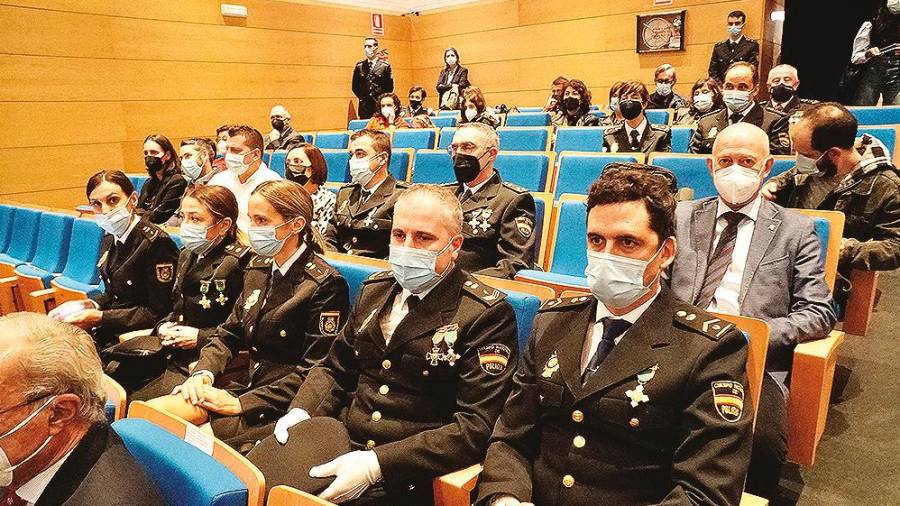 Reconocimiento público al “sacrificio” de los agentes del Cuerpo Nacional de Policía durante la pandemia