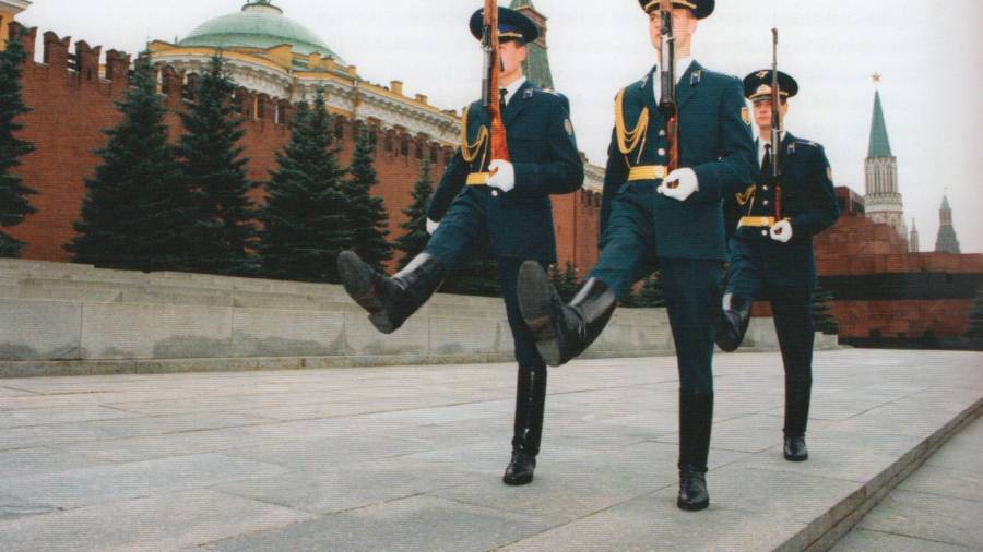 El Regimiento de honor del Kremlin forma parte del Servicio de Protección, que responde solo ante el presidente