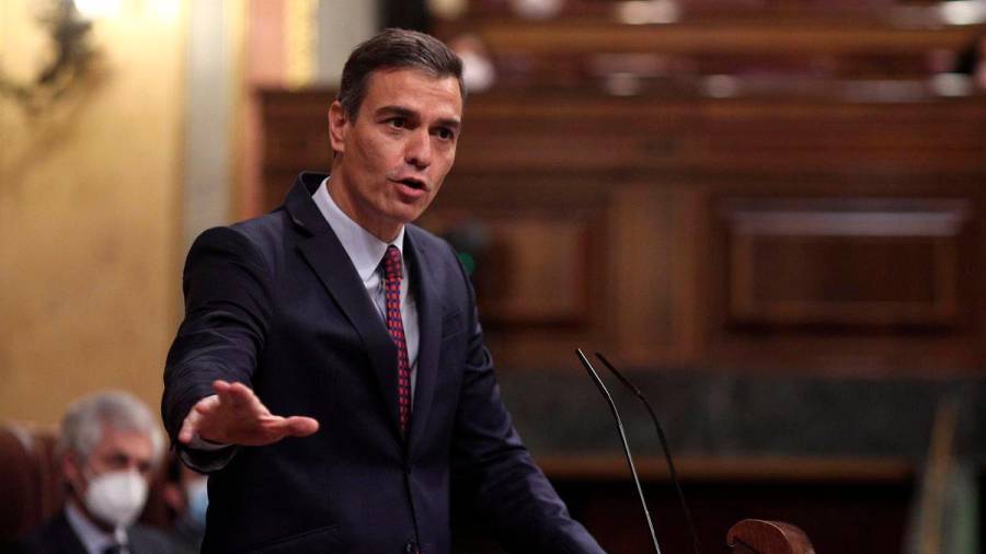 Pedro Sánchez también concede prioridad al empleo y aparcará la subida del SMI en 2021