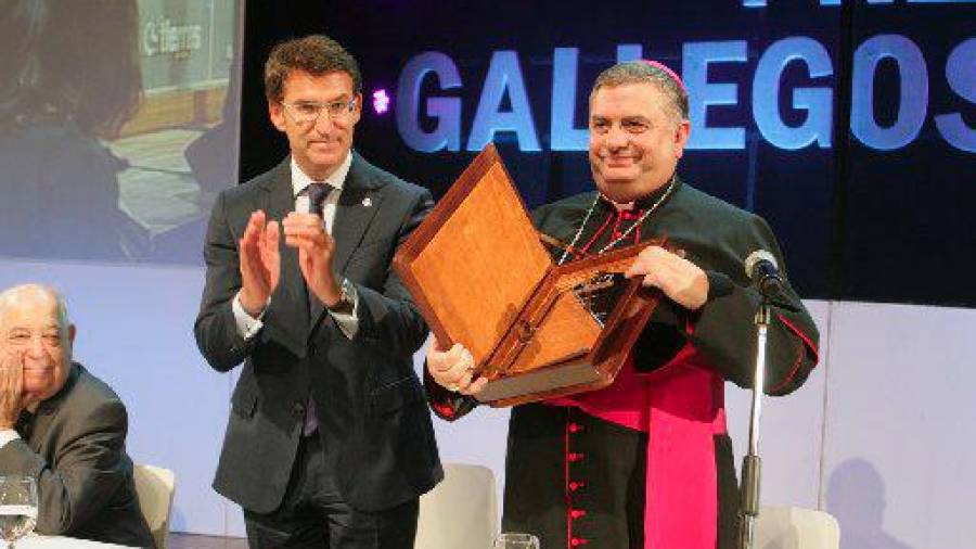 2013. Monseñor José Rodríguez Carballo. (Fuente, El Correo Gallego)