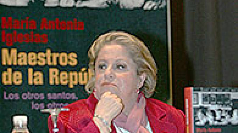 Mª Antonia Iglesias, Gallega del Mes
