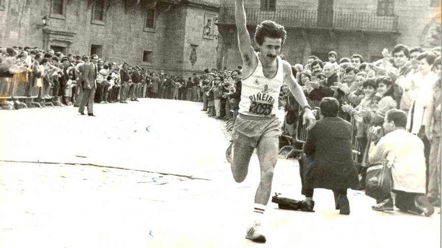 El compostelano Carlos Alberto Feijóo ganó la Pedestre en 1983 y 1984.