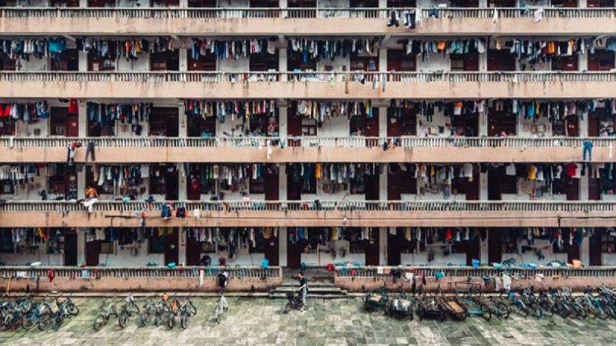 Silencio. Su autor, Wing Ka H, realizó la fotografía en un viaje a Guangzhou y se corresponde con una residencia de estudiantes del Sur de China. (Fuente, www.rolloid.net)