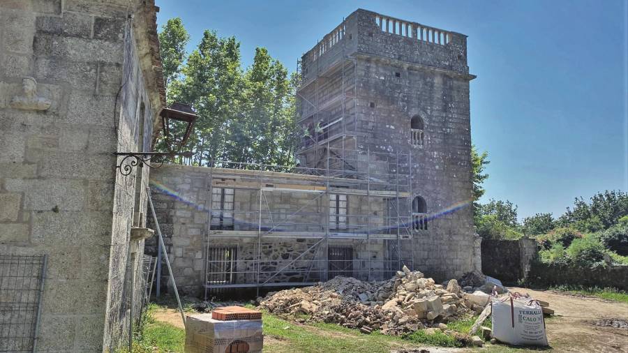 OBRAS. Estado actual del pazo de Goiáns, en plena restauración. Foto: C.