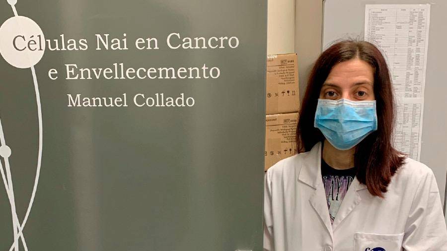 divulgación. La investigadora Pilar Picallos en un laboratorio del Instituto de Investigación Sanitaria de Santiago (IDIS). Foto: IDIS