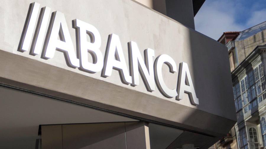 Sede principal de la entidad financiera en A Coruña. Foto: Abanca