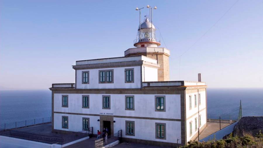 Edificio do faro de Fisterra. Foto: Turismo de Galicia
