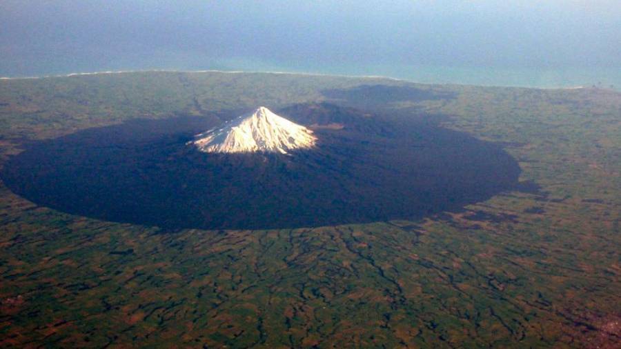 Espectacular vista del Monte Taranaki en Nueva Zelanda. (Fuente, www.intermundial.es)