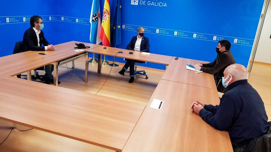 Por la izquierda, Oujo, Quintana, Gaciño y Deán, durante la reunión. Foto: Xunta de Galicia