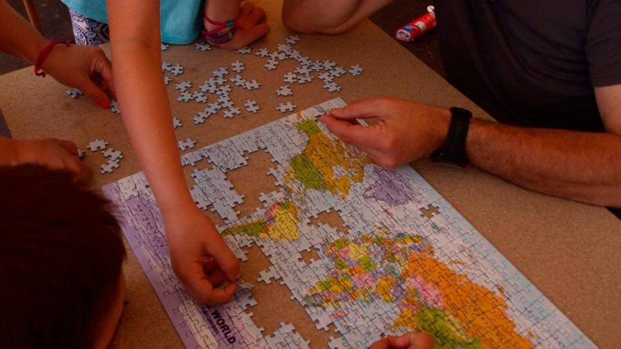 Recomiendan regalar puzzles y juegos de ingenio a los niños para cuidar los ojos