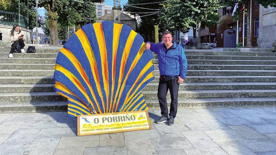 Mesquida a su paso por la localidad de O Porriño, en su recorrido por la Ruta Portuguesa