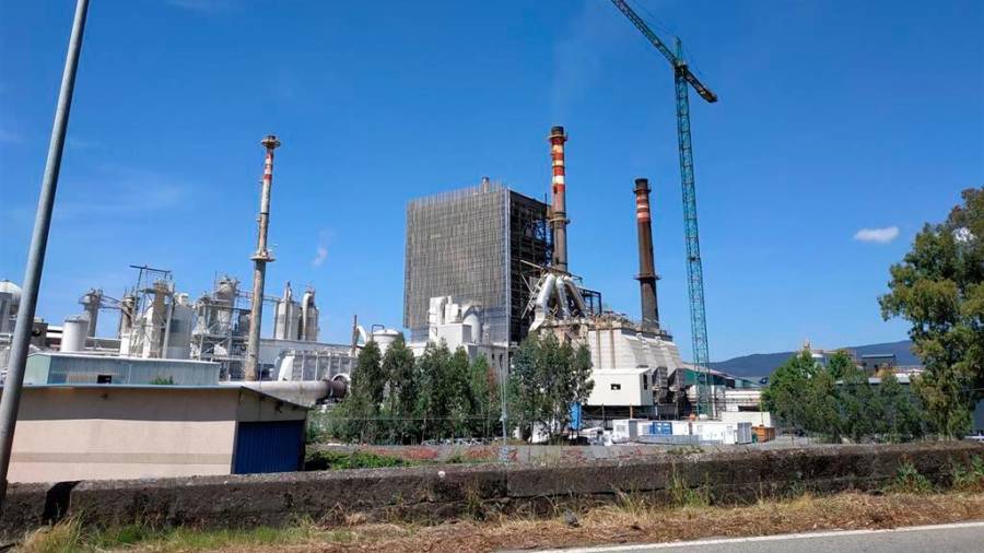La fábrica de Ence en Pontevedra iniciará el lunes su parada técnica anual con su futuro aún oscuro