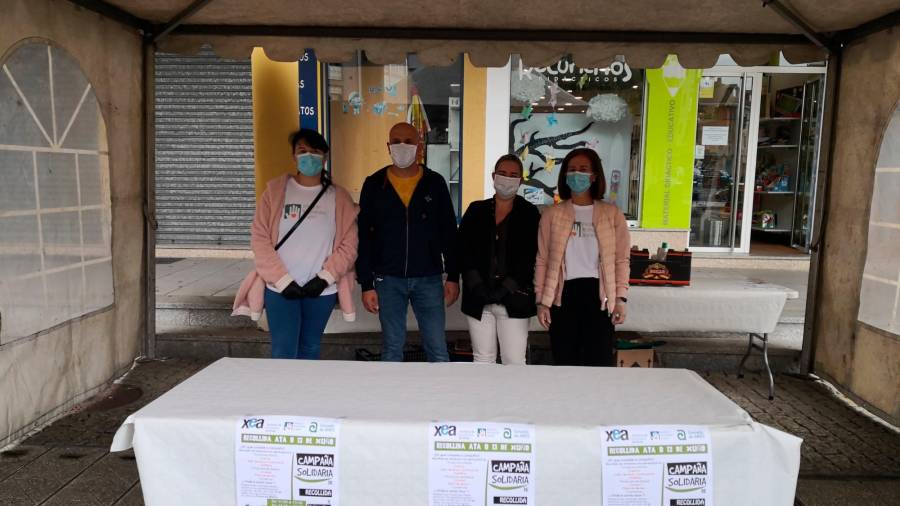 Empresarios de XEA que idearon la campaña solidaria de donación de alimentos. Autor: C.A.