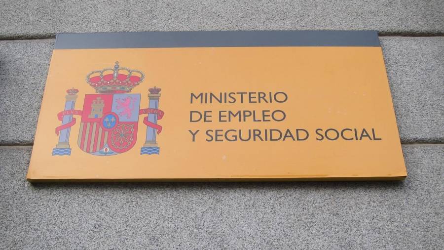 En la foto de archivo, logotipo del Ministerio de Empleo y Seguridad Social. EUROPA PRESS