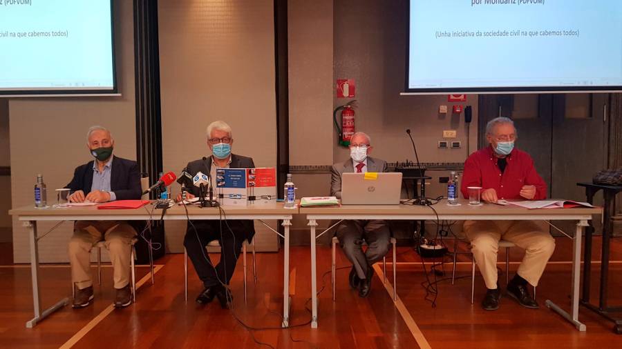 Muleiro, Ledo, Fernández y Núñez, en la presentación de la plataforma. Foto: Europa Press