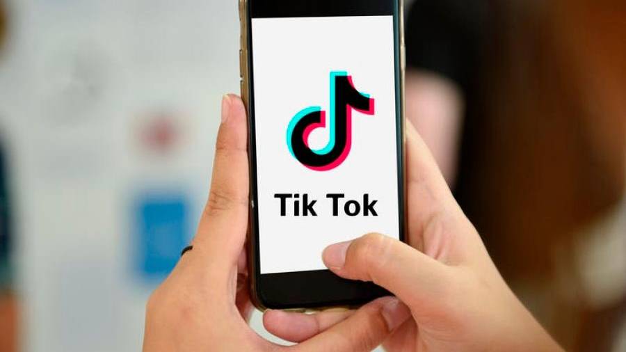 Os Tiktoks podense enviar polos móbiles. Foto: X. G.
