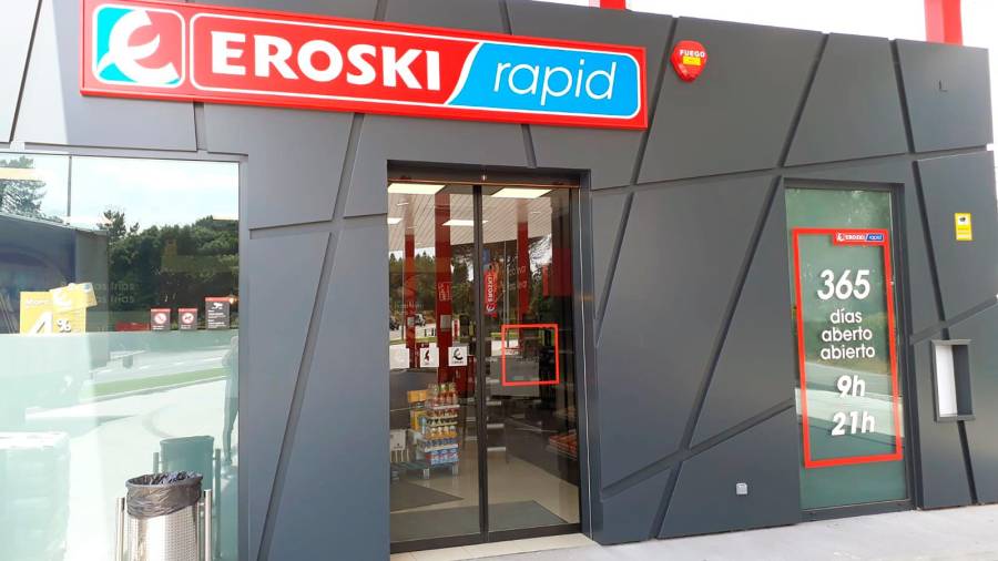 Exterior del primer Eroski Rapid, que abre en Vilanova.