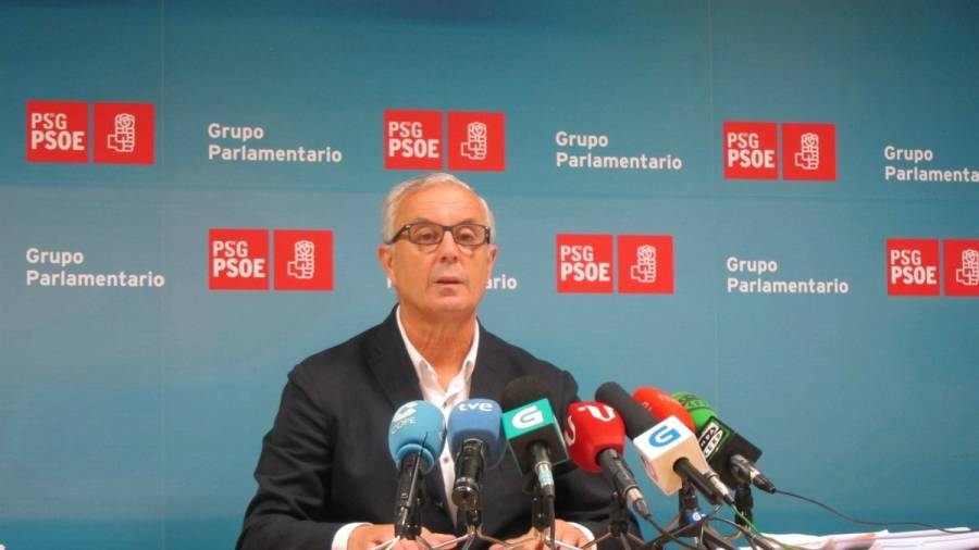 Pachi Vázquez, exsecretario xeral del PSdeG, pide la baja en el partido