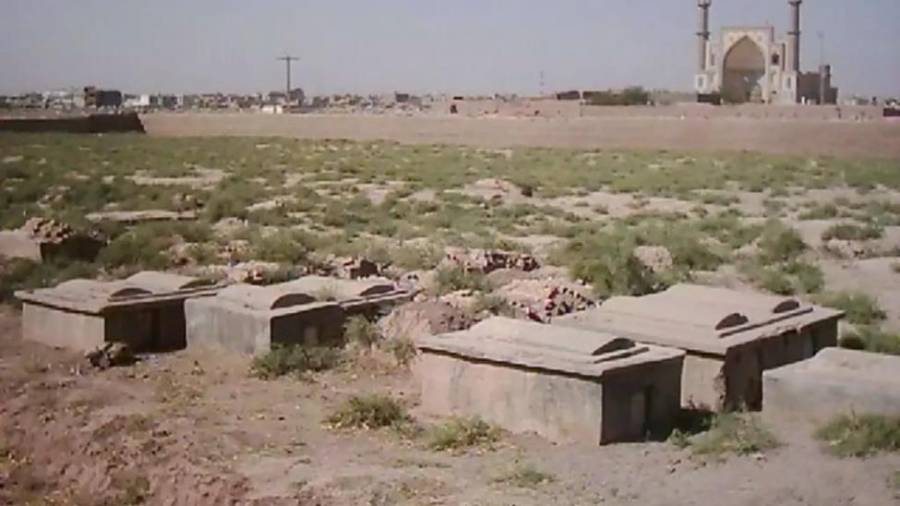 Cementerio judiìo de Herat, que pronto será destruído y vendida la parcela, tal como ocurrió con otros