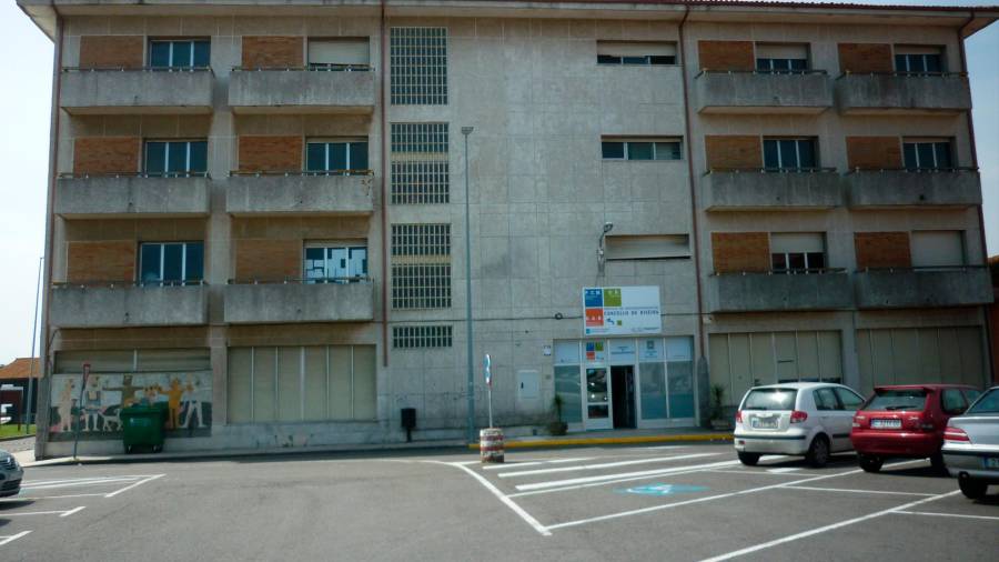 Fachada de la Unidad de Asistencia a Drogodependencias (UAD) de Ribeira, ubicada en Coroso. Foto: Suso Souto