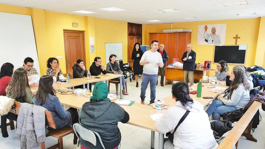 El curso contó con diecisiete alumnos, de los que catorce eran mujeres, y se celebró en Padrón. Foto: C.S.