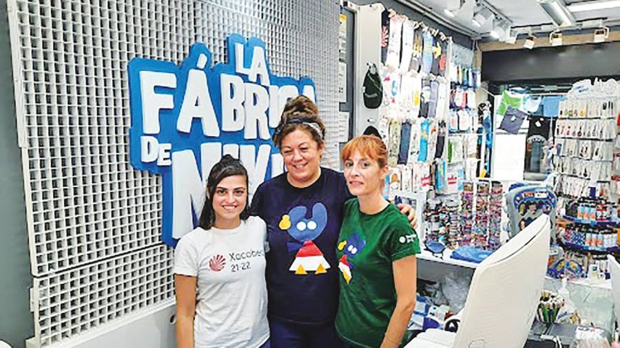 puntos de venta. La Fábrica de Nikis cuenta con 4 tiendas en Santiago