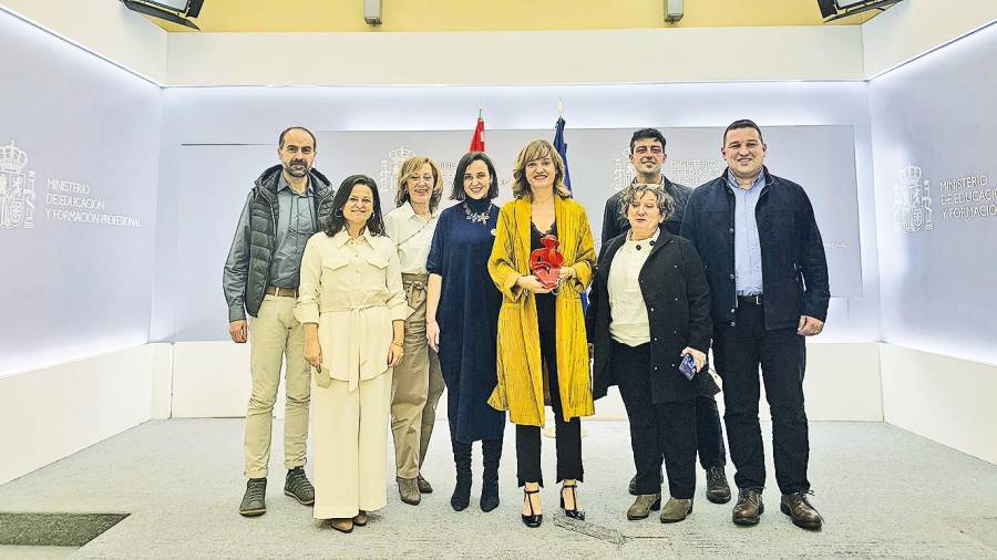 La ministra de Educación recibió a directores de colegios rurales gallegos