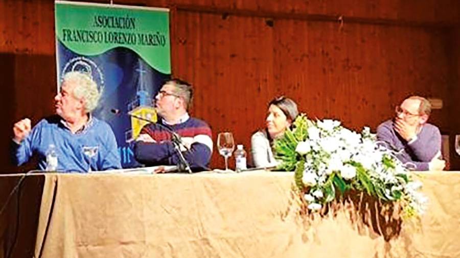 CHARLA. Pola esquerda, Daniel Bravo Cores, Unai González, María Sampedro e Pastor Rodríguez. Foto: A.F.L.M.