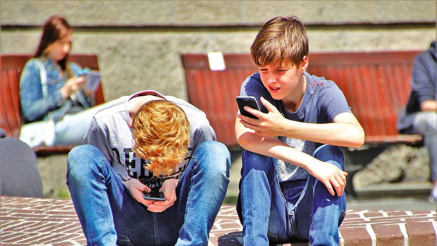 El 68 % de los adolescentes usa el móvil más que antes de la pandemia. Foto: Pexels