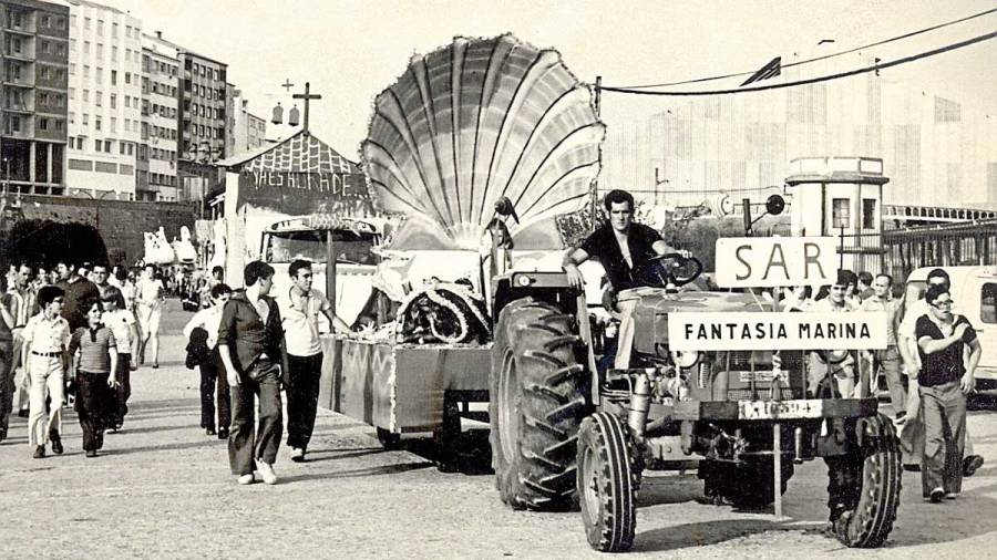 ...Cuando se organizaba un concurso de carrozas entre los diferentes barrios de Compostela