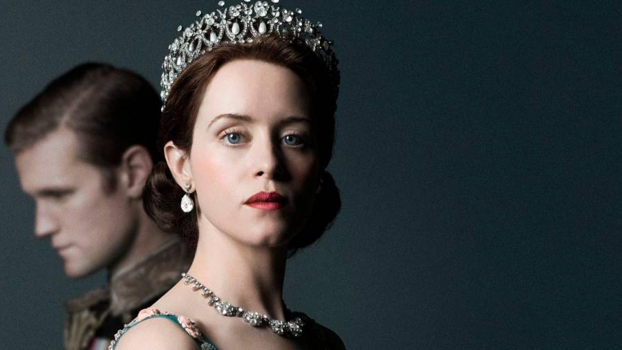TELEVISIÓN. Póster promocional de la serie ‘The Crown’ con la actriz Claire Foy. Foto: Netflix