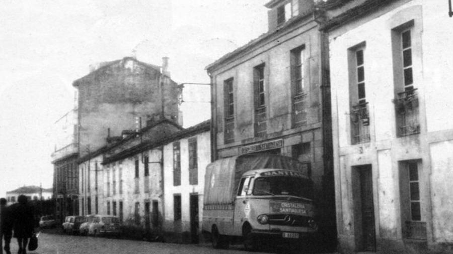 ...Cuando Cristalería Santiaguesa, Caravel o Casa Seisdedos estaban en la Avenida de Vilagarcía