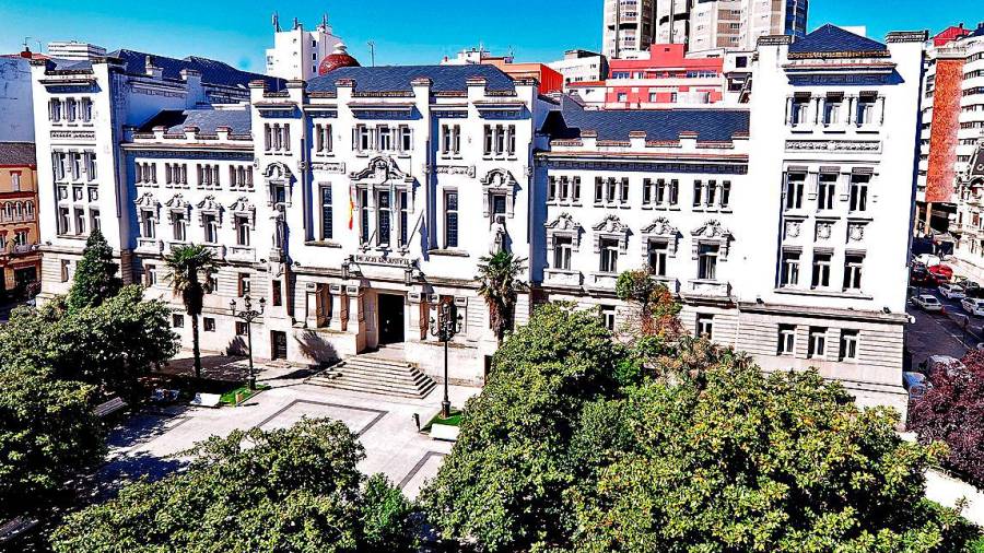 CONDENA. Fachada de la sede del Tribunal Superior de Xustiza de Galicia. Foto: Almara