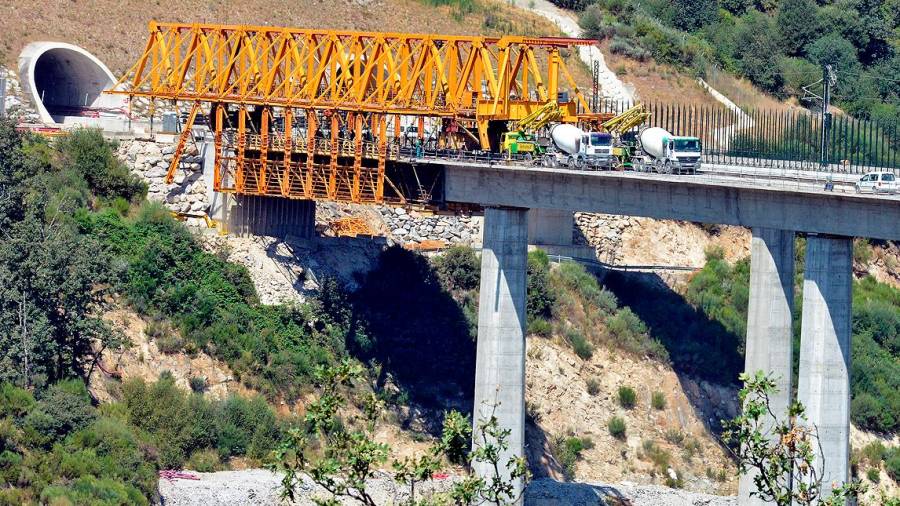 Contratados a final de 2011 los viaductos de Tuela acaban de concluirse