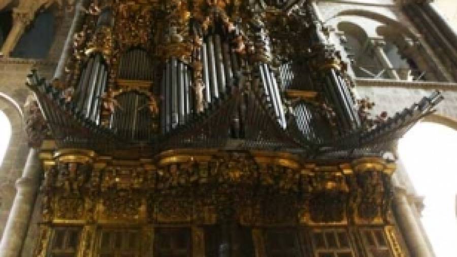 El órgano de la Catedral conserva las cajas diseñadas por Andrade
