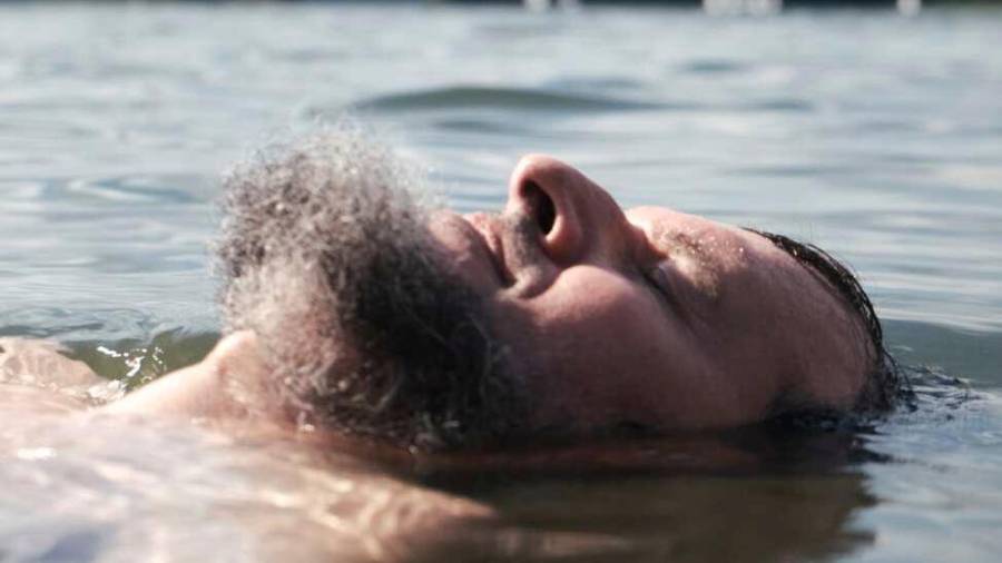 dos secuencias del documental ‘7 lagos, 7 vidas’. Foto: LópezLiFilms