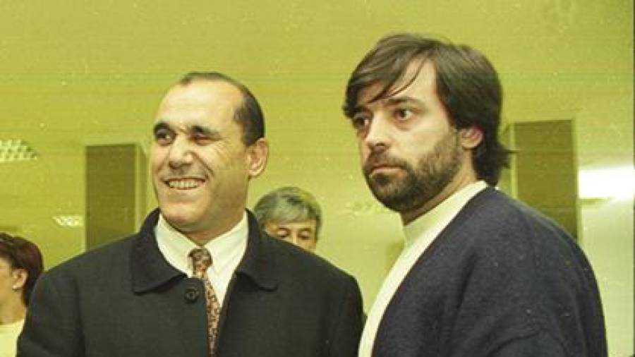 Víctor Furelos acompañado por José María Caneda. Foto: ECG