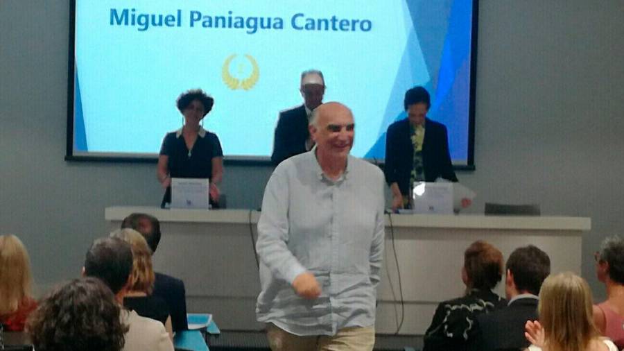 2019. Miguel Ángel Paniagua, premiado por IEB. F.: @pantxopaniagua