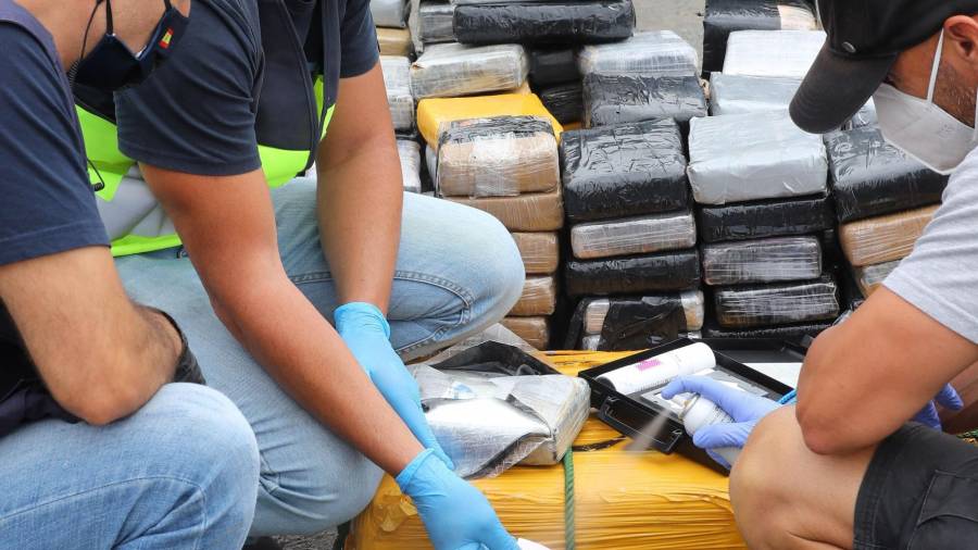 Doce detenidos tras interceptar 1.200 kilos de cocaína con destino a Galicia