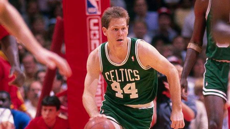 NBA. Danny Ainge jugando con los Boston Celtics. Foto: i.pinimg.com
