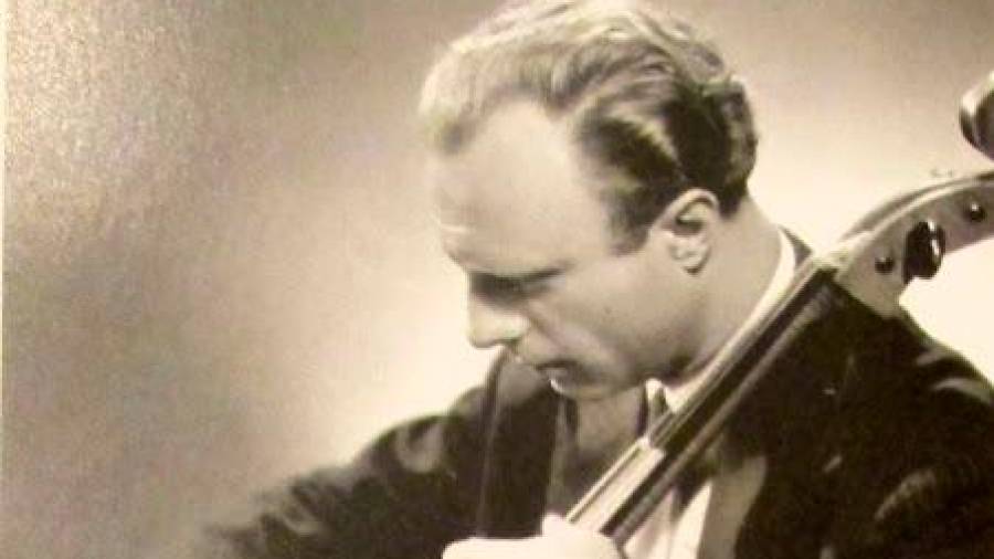 BOADELLA. Imagen del violonchelista Ricard Boadella y Sanabra en el año 1945. Foto: Archivo de Ester Armengol Rovira