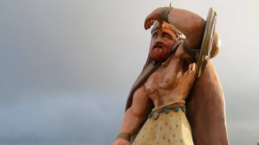 ‘breogán’, la figura del rey celta instalada en Viso y realizada por Méndez. Foto: A. Hernández