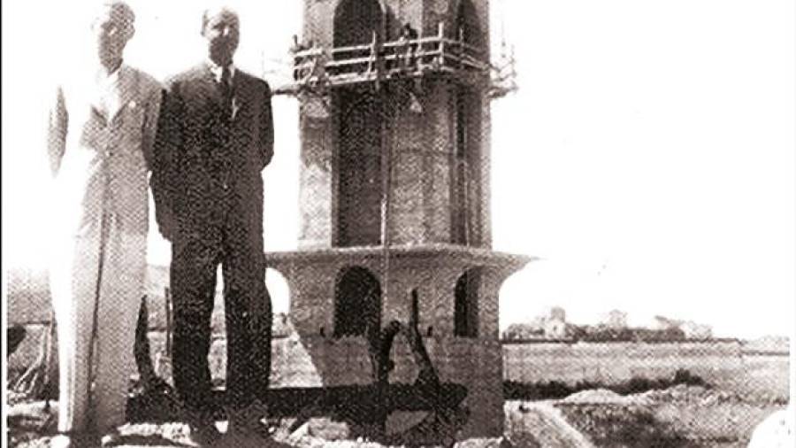 TORRE DEL MARAThÓN. La Torre del Marathón del estadio de Riazor, de más de 45 metros de altura, en 1942.