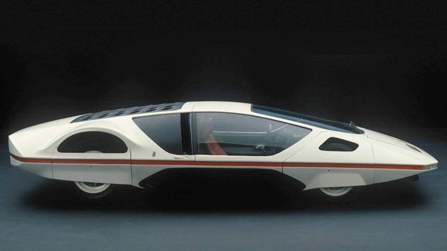 Ferrari 512 S Modulo. Fabricado en 1970, la inspiración para su diseño fueron las naves espaciales de las películas. (Fuente, www.quo.es.)