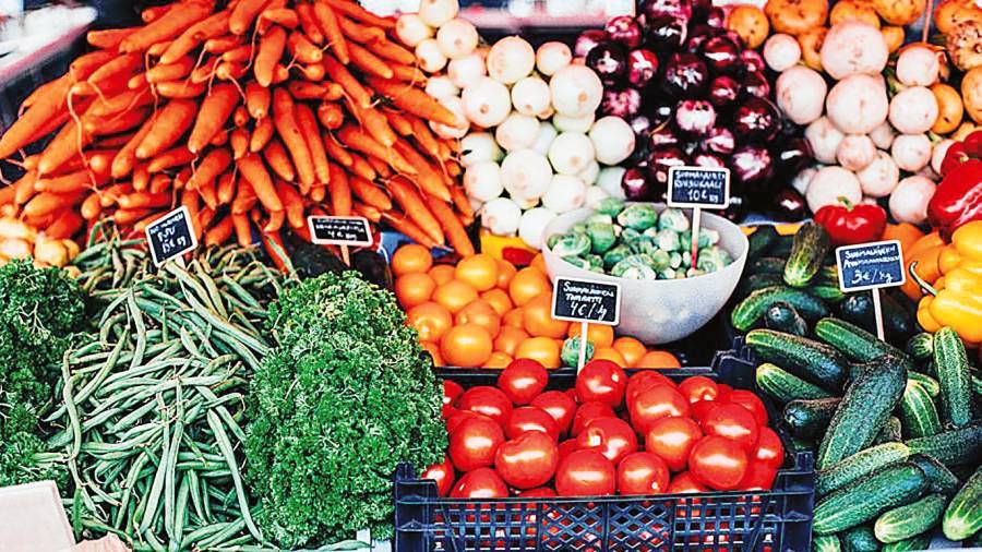 frutas, legumbres y hortalizas se están convirtiendo en un lujo ya no al alcance de todos. Foto: Daria Shetsova / Pexels