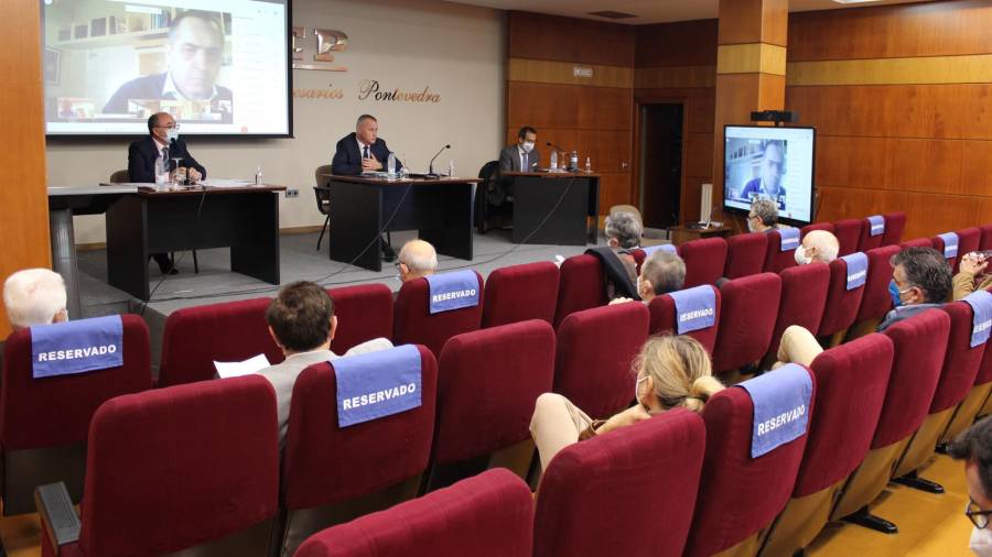 Reunión del Comité Directivo y la Comisión Permanente de la Confederación de Empresarios de Pontevedra (CEP), en la que se ha valorado el resultado de las elecciones de la CEG y la dimisión de Díaz Barreiros, tras ser proclamado presidente. - CEP