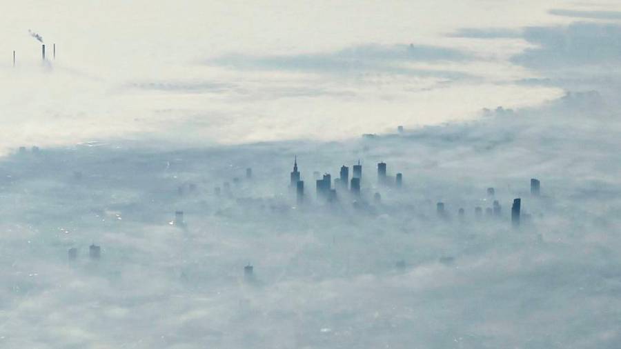 Nubes bajas en Varsovia. (Fuente, www.intermundial.es)